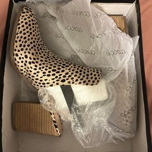 VICI Oasis Heeled Slingback Bootie -Cheetah